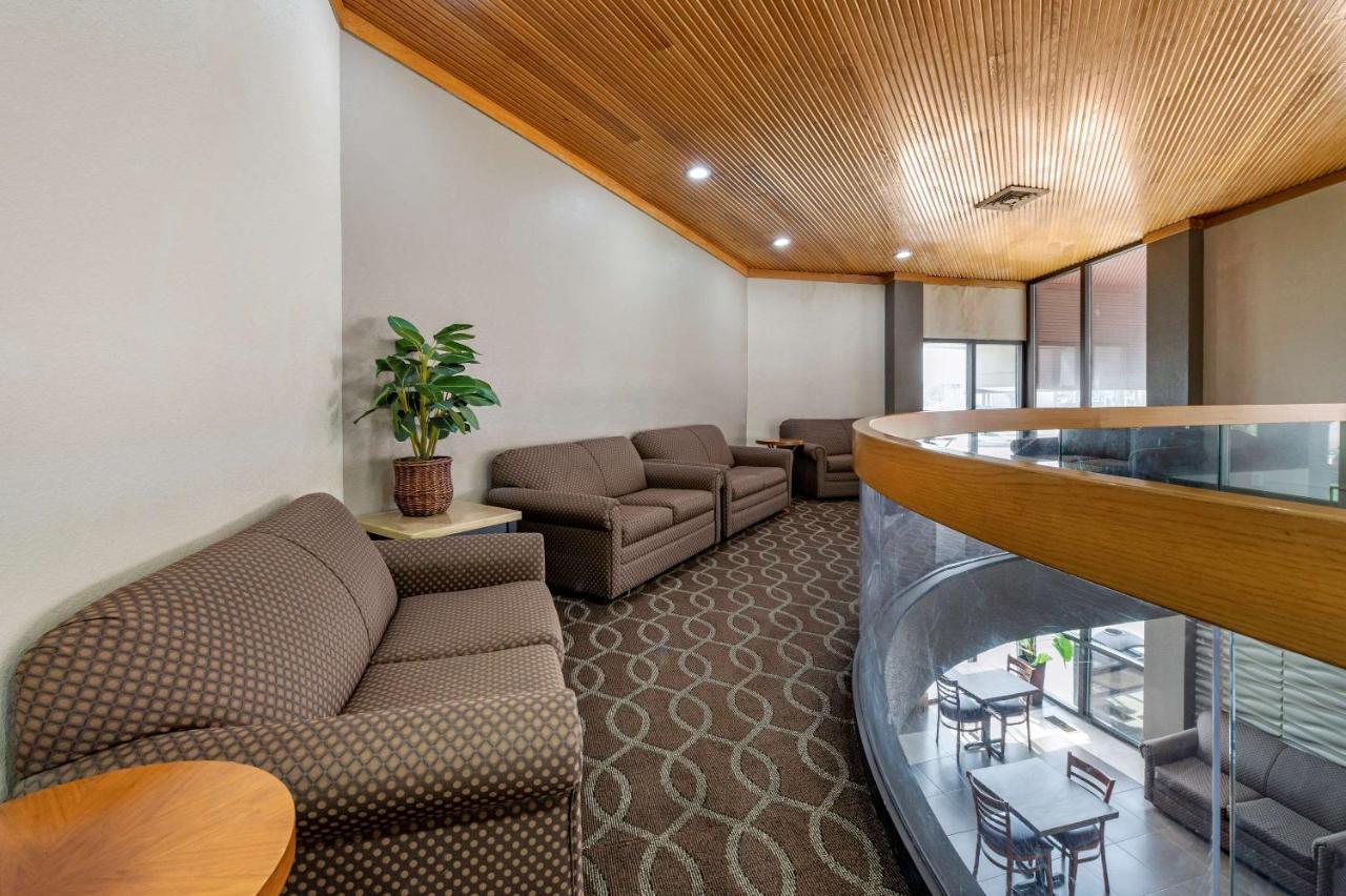 Suburban Studios Lafayette Εξωτερικό φωτογραφία
