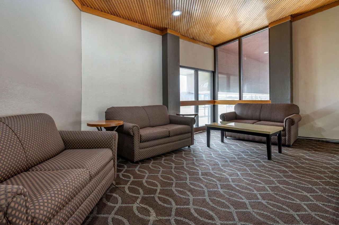Suburban Studios Lafayette Εξωτερικό φωτογραφία